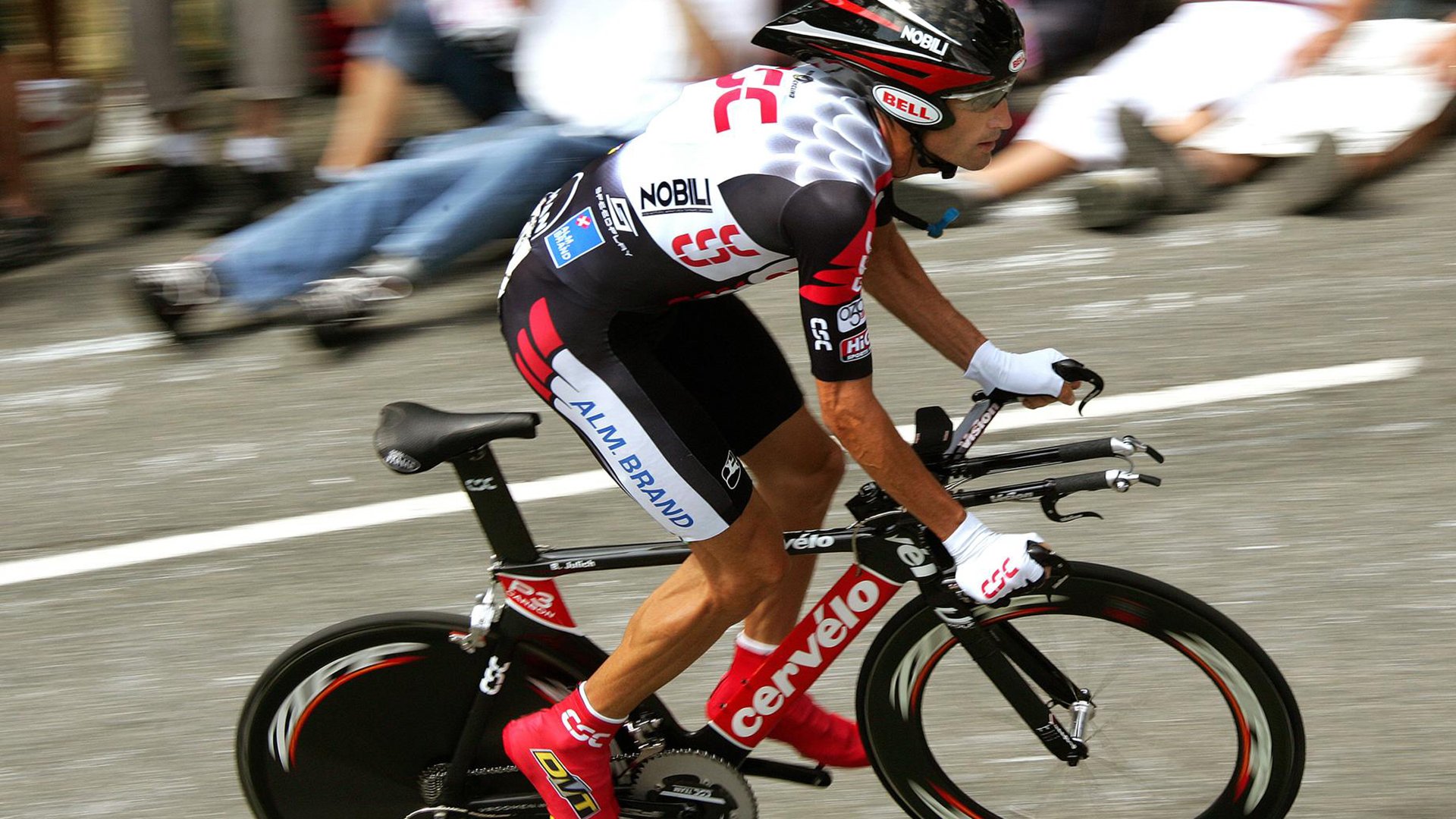 _骑行穿越古镇:文化与运动的奇妙邂逅_,骑行乡村